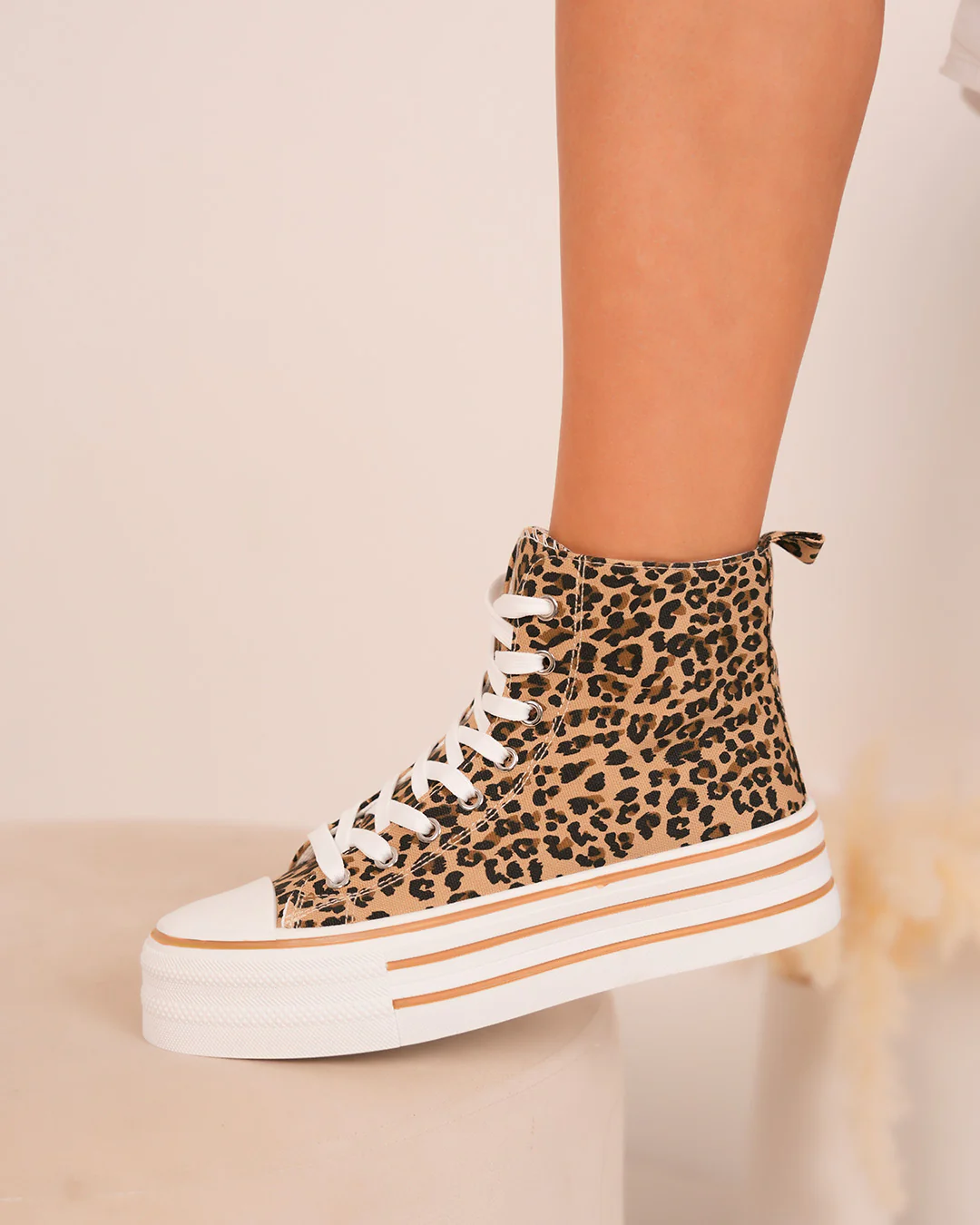 Miniature 10